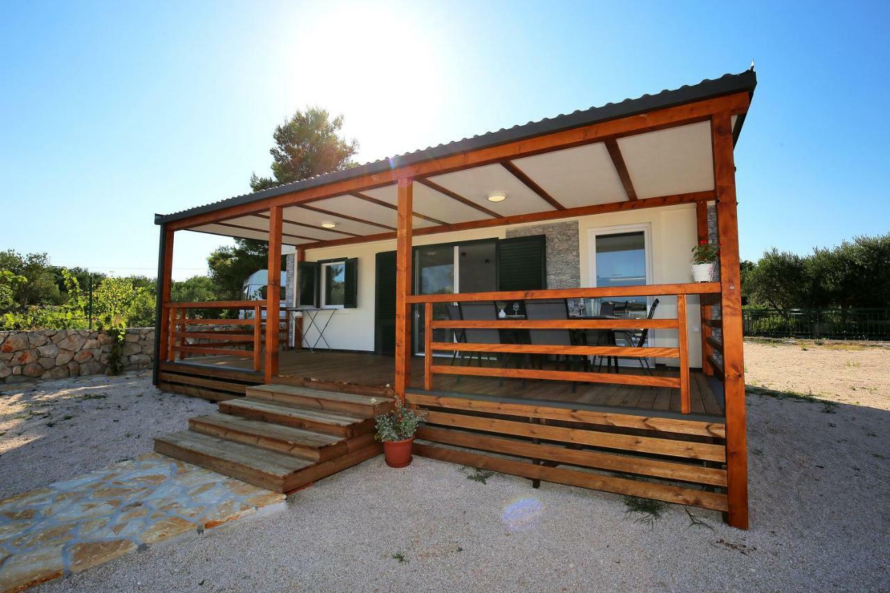 Marina Brugor Murter Exterior foto