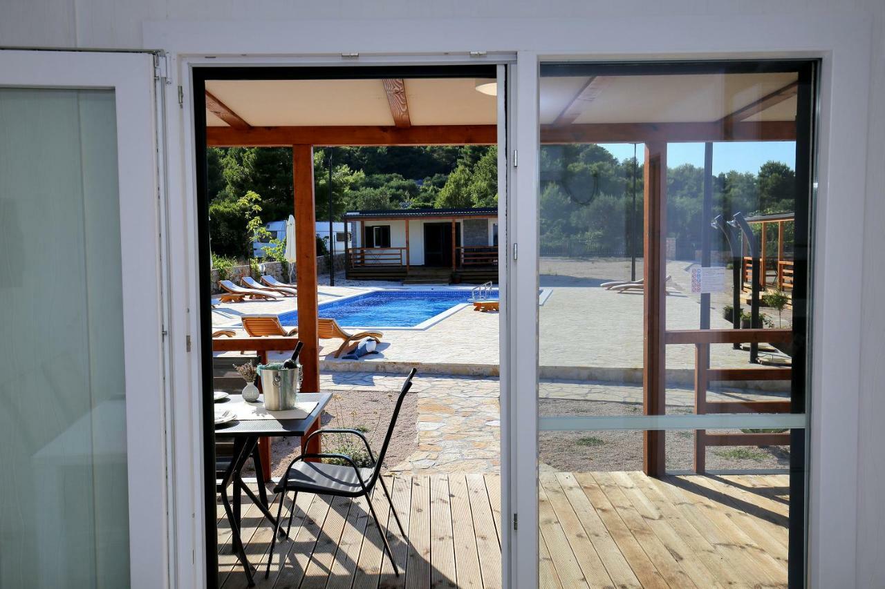 Marina Brugor Murter Exterior foto
